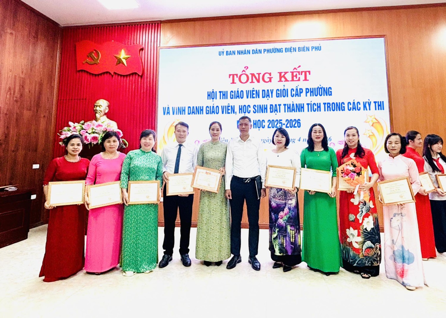 GIÁO VIÊN, HỌC SINH TRƯỜNG THCS  TRẦN CAN ĐÃ ĐẠT ĐƯỢC NHỮNG THÀNH TÍCH ĐÁNG TỰ HÀO